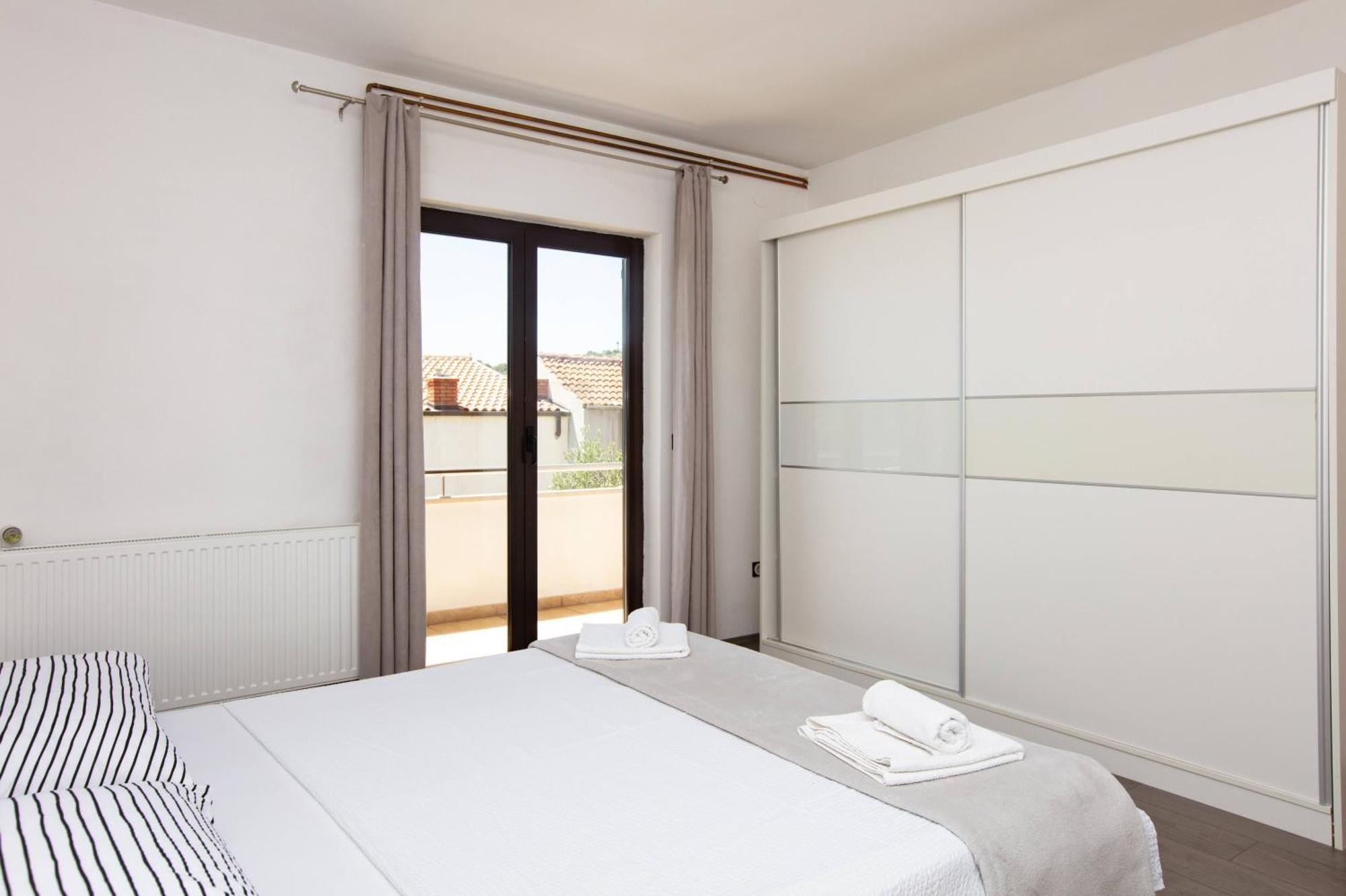 Apartments By The Sea Tisno, Murter - 812 Zimmer foto