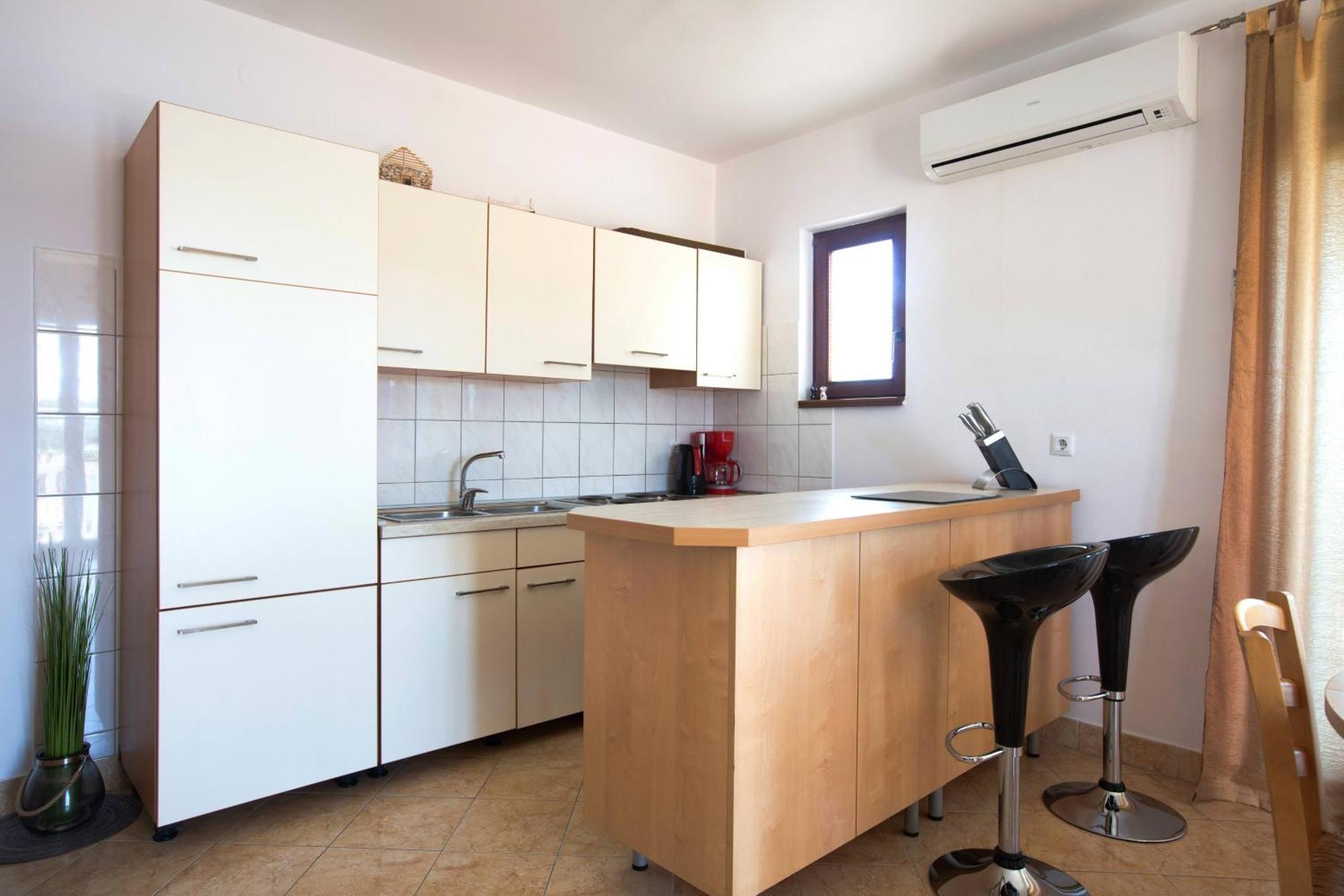 Apartments By The Sea Tisno, Murter - 812 Exterior foto